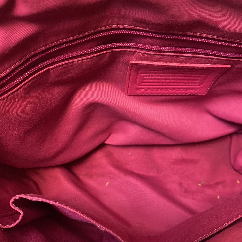 Hot pink coach purse - Picture 7 of 9